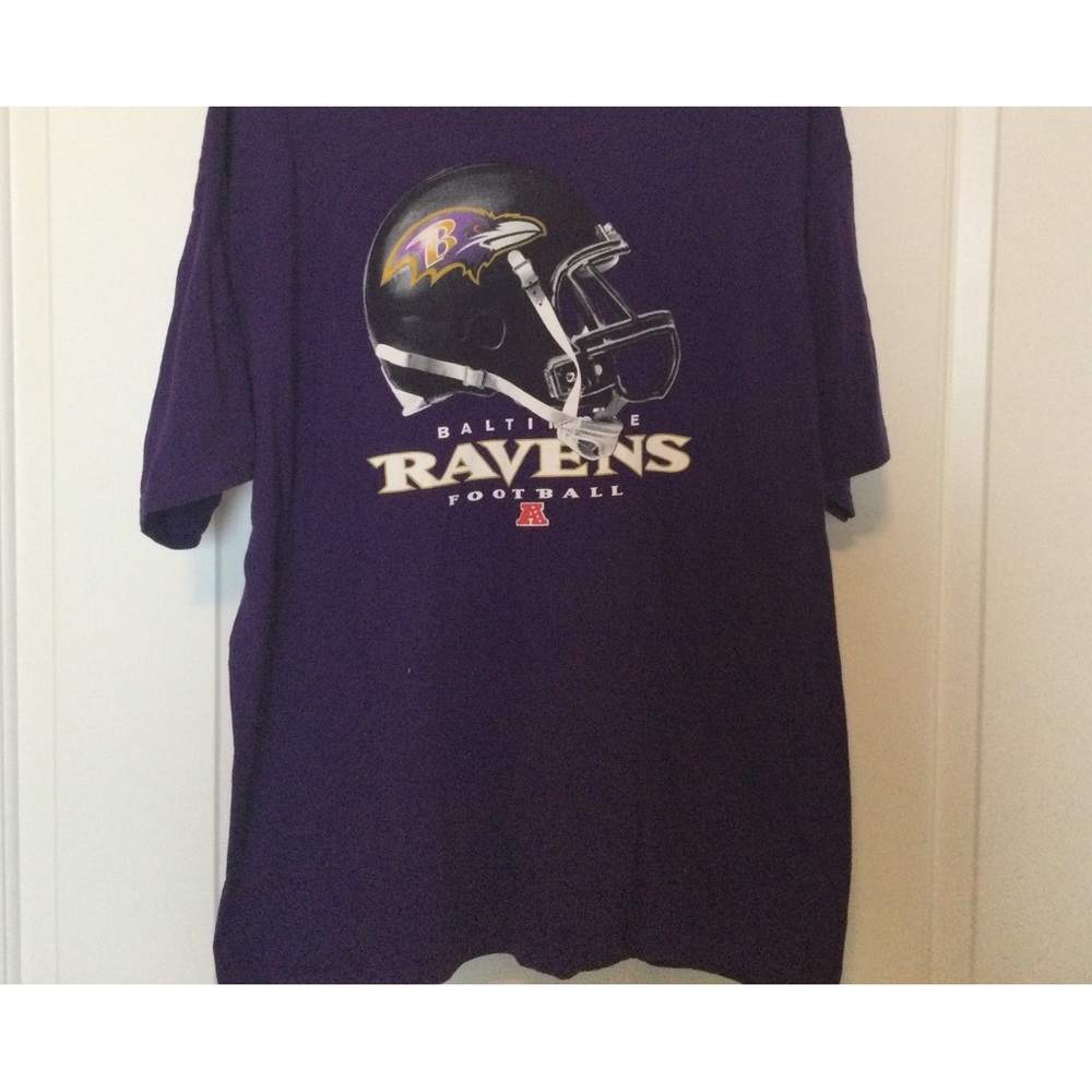 Baltimore Ravens purple t-shirt X-LARGE